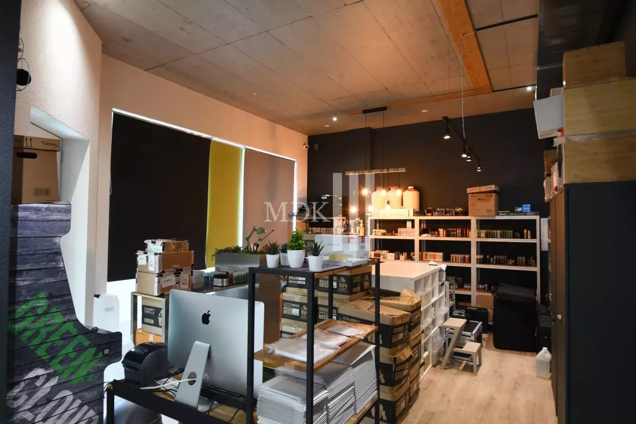 Un spacieux local commercial à louer au centre-ville de Monthey