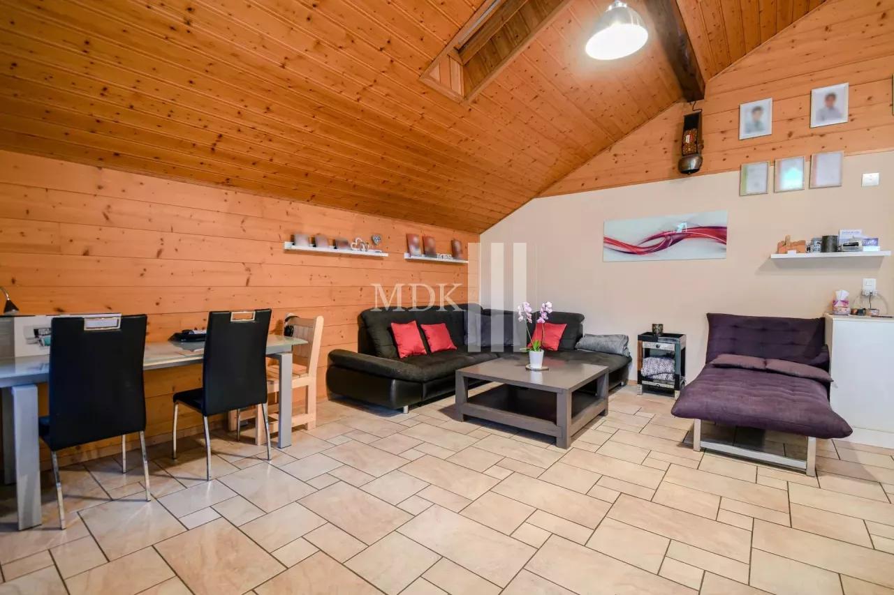 Authentique chalet de deux appartements