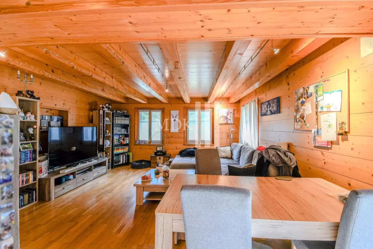 Authentique chalet de deux appartements