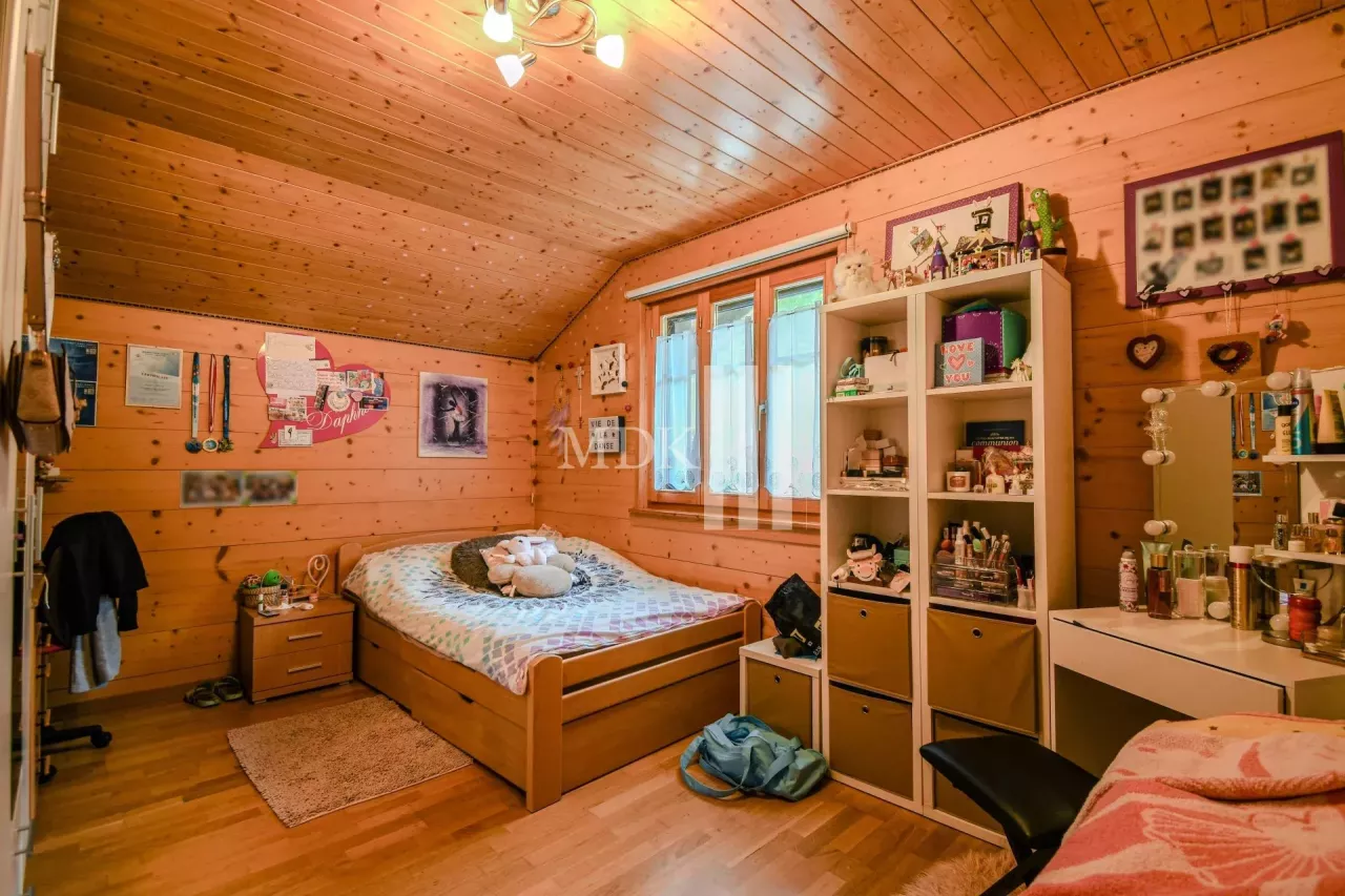 Authentique chalet de deux appartements