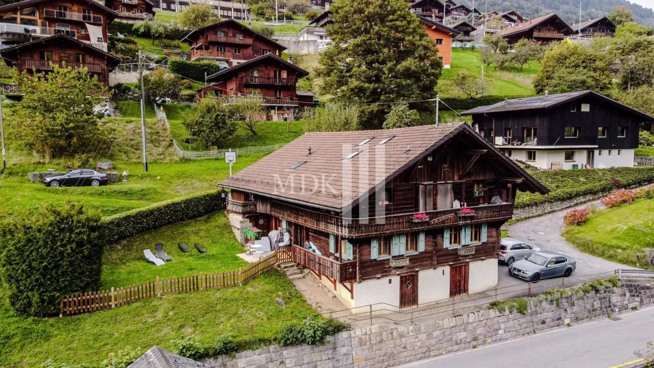 Authentique chalet de deux appartements