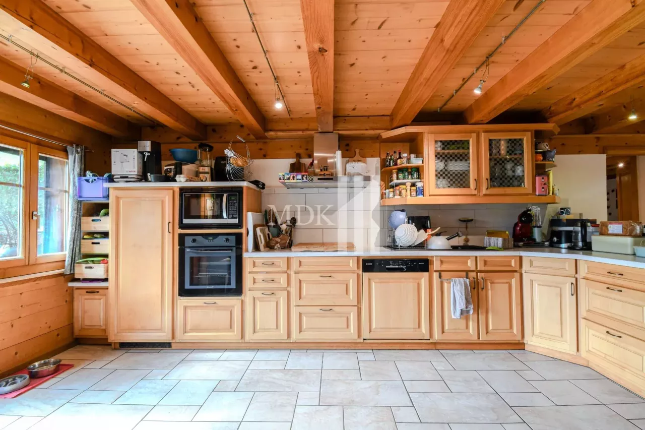 Authentique chalet de deux appartements
