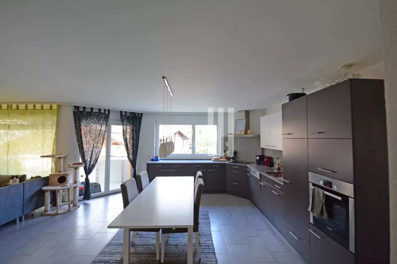 Spacieux appartement de 4.5 pièces au 2ème étage