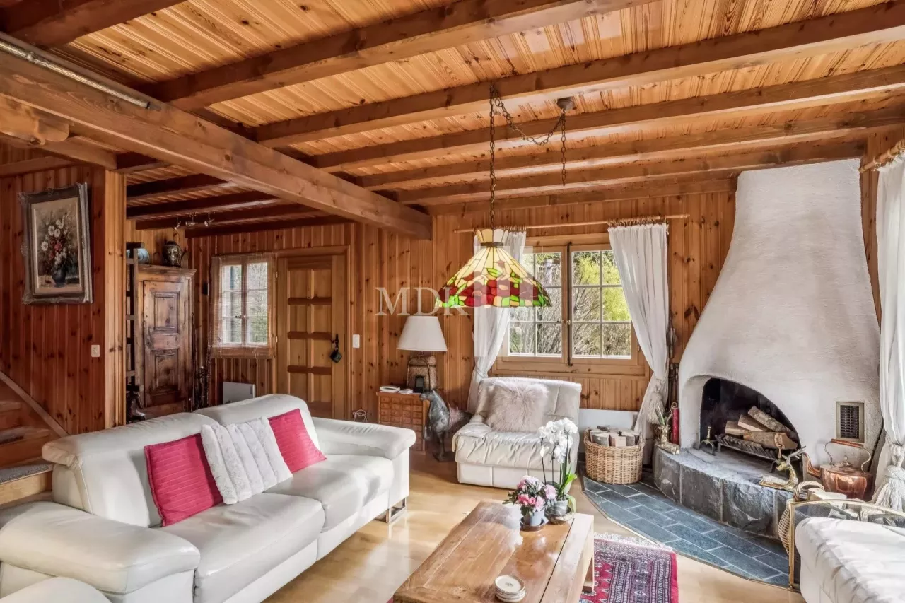 Magnifique chalet avec vue dégagée sur les montagnes