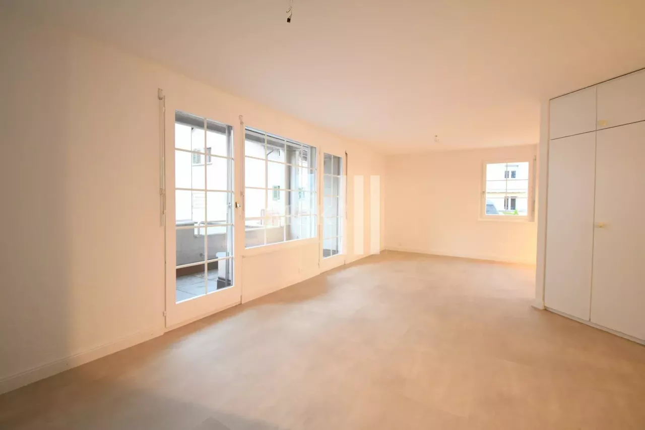 Appartement de 3.5 pièces rénové à Collombey