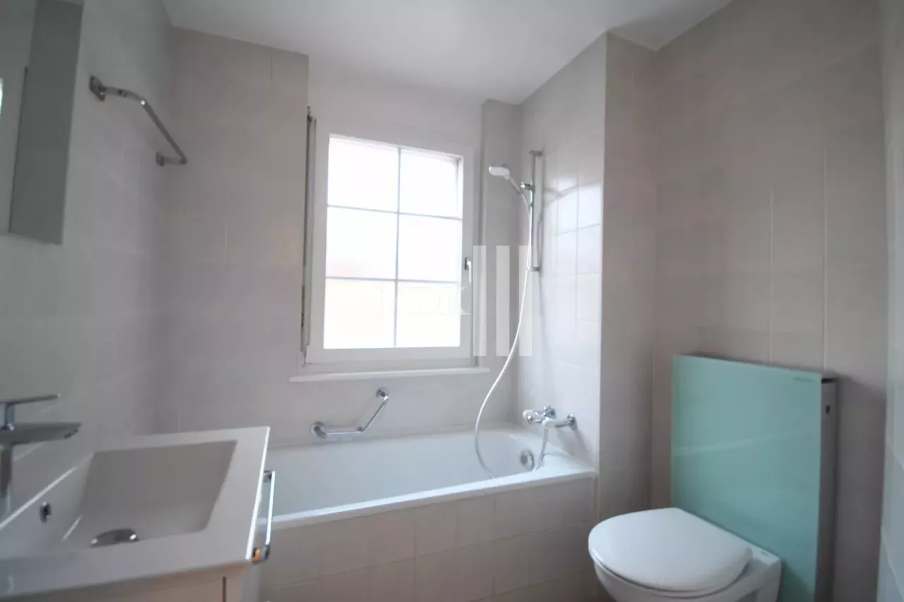 Appartement de 3.5 pièces rénové à Collombey