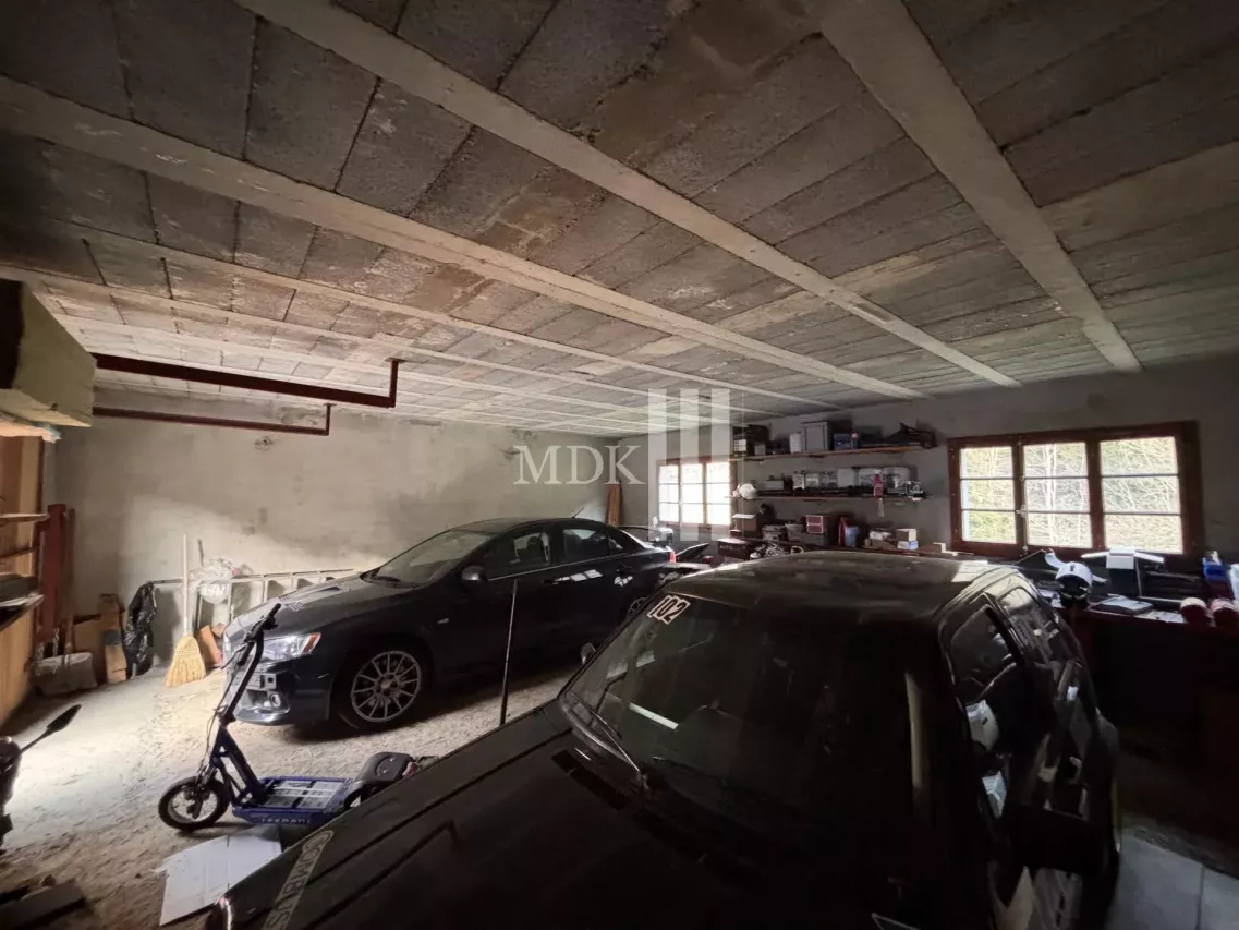 Parcelle constructible avec garage box