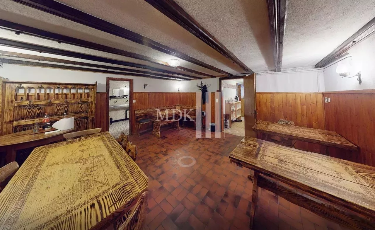 Restaurant/hôtel sur les pistes des Portes du Soleil