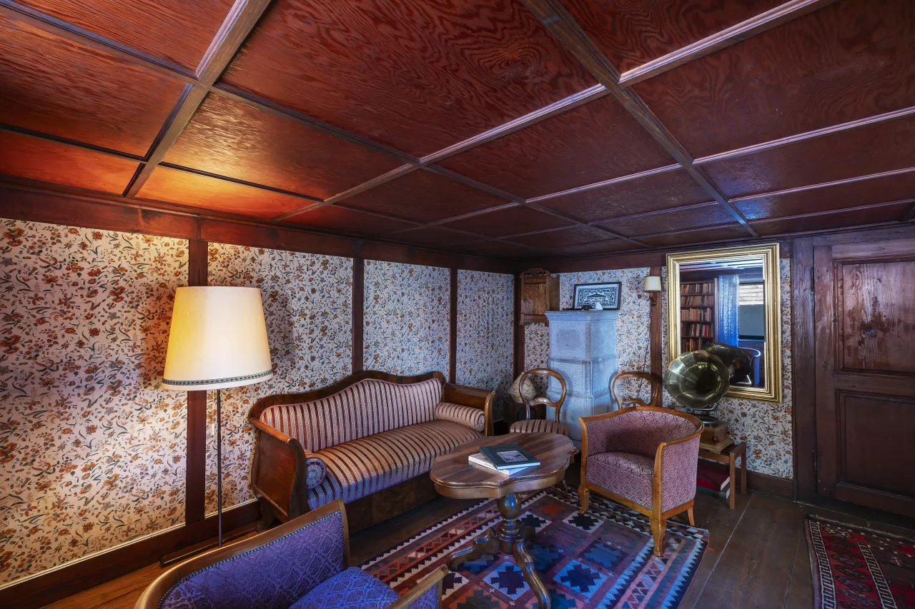 Maison villageoise de 2 appartements sur parcelle dominante aux Posses-sur-Bex