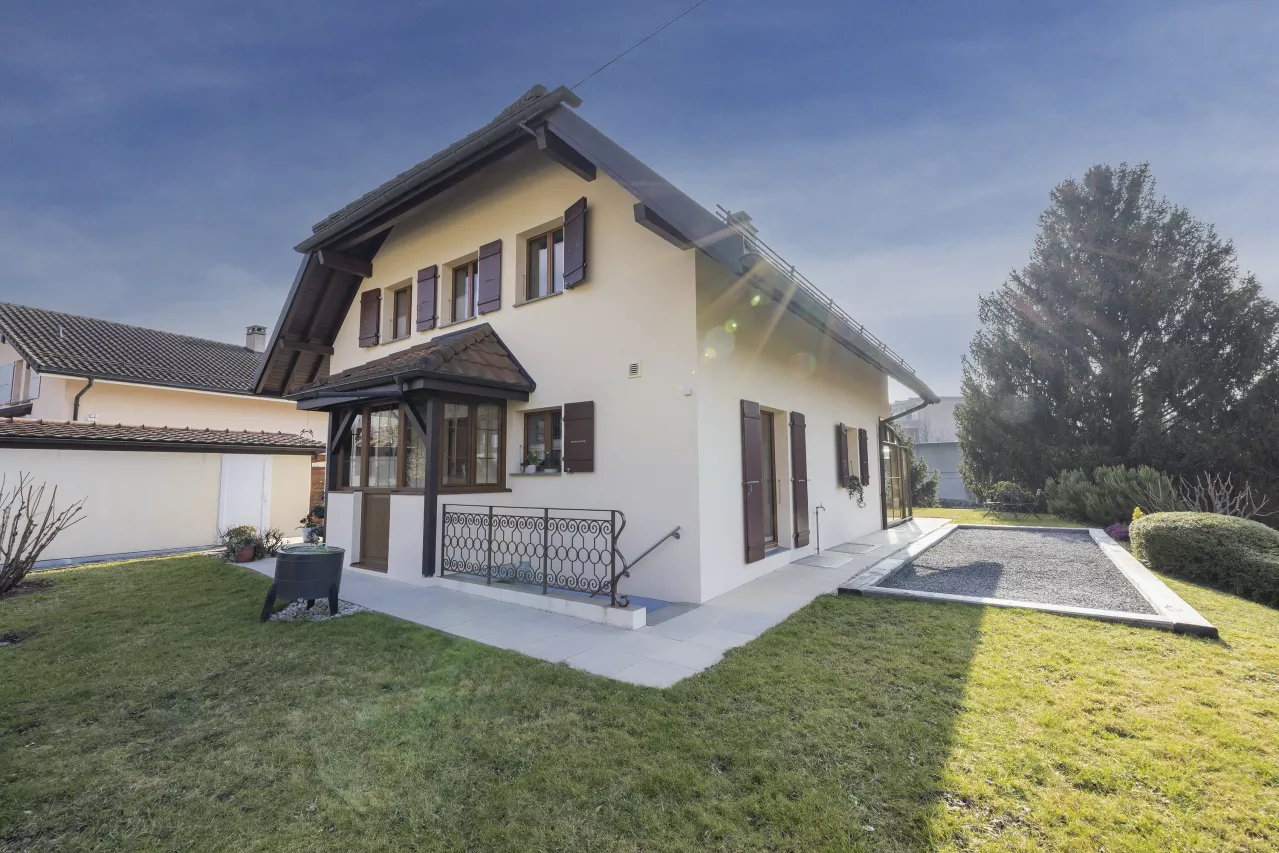 Villa individuelle de 5.5 pièces dans quartier prisé