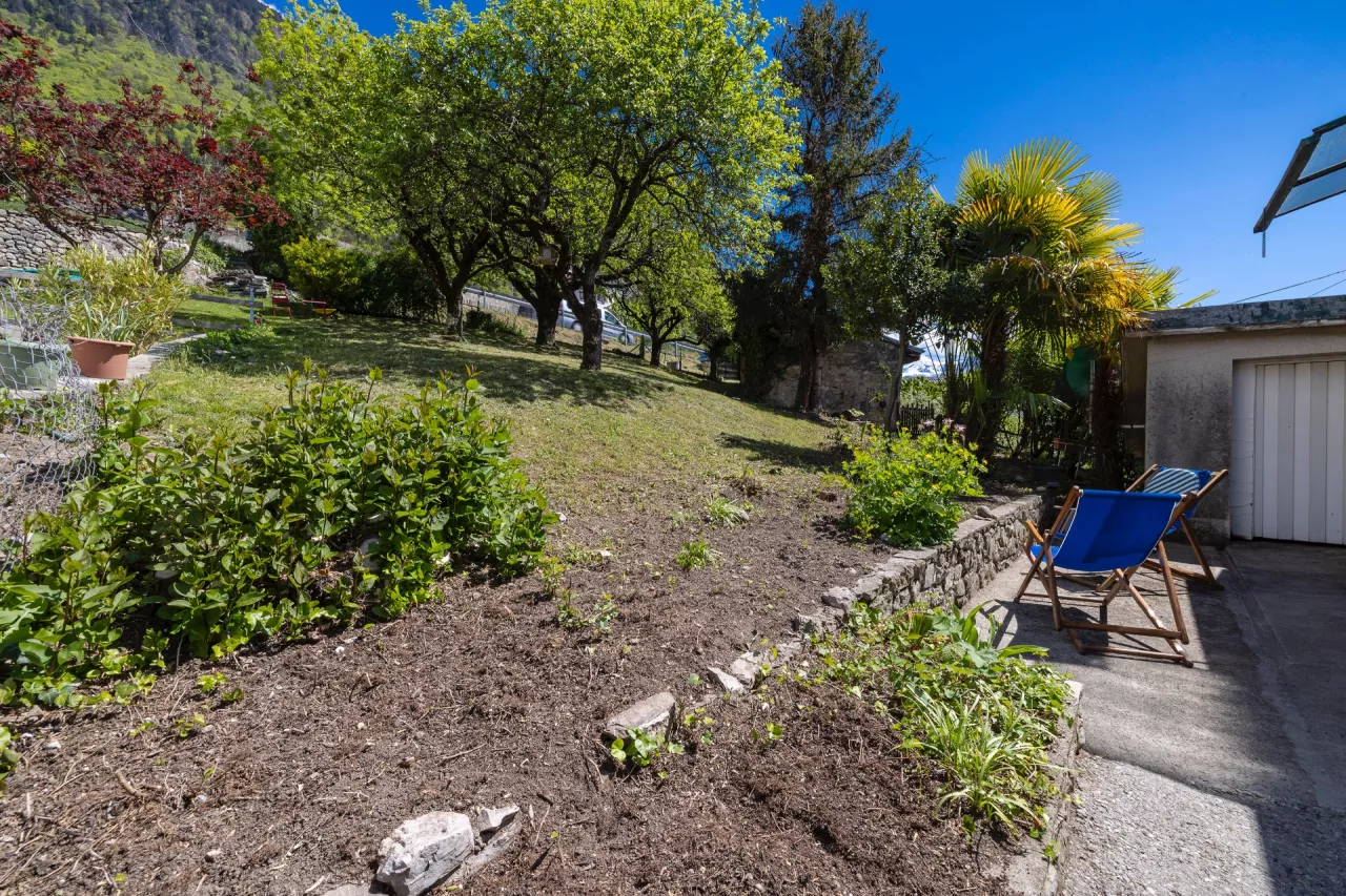 Maison villageoise contiguë de 3.5 pièces à Yvorne