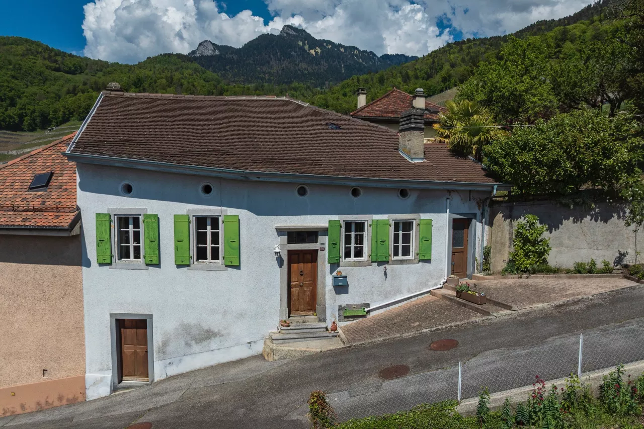 Maison villageoise contiguë de 3.5 pièces à Yvorne