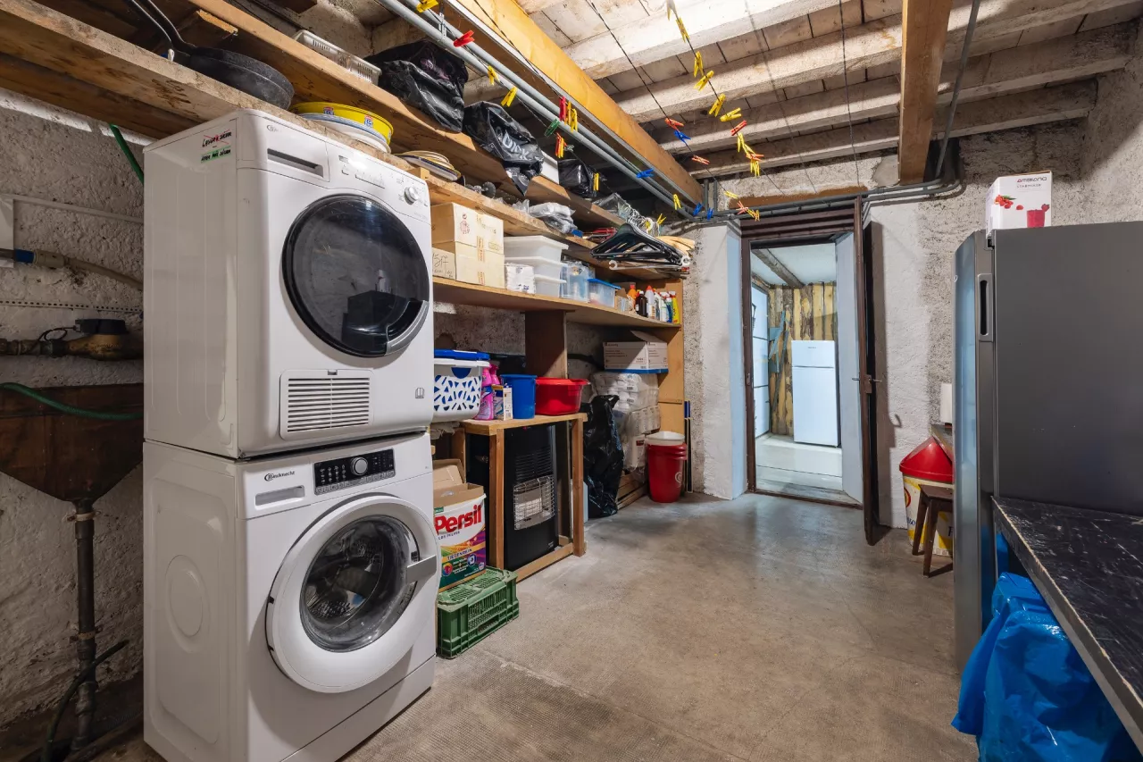 Restaurant individuel avec habitation aux Plans-sur-Bex