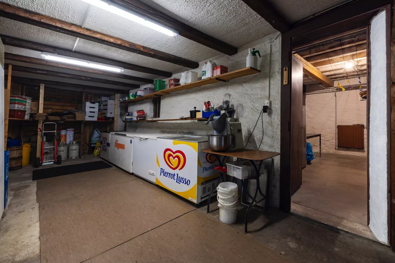 Restaurant individuel avec habitation aux Plans-sur-Bex