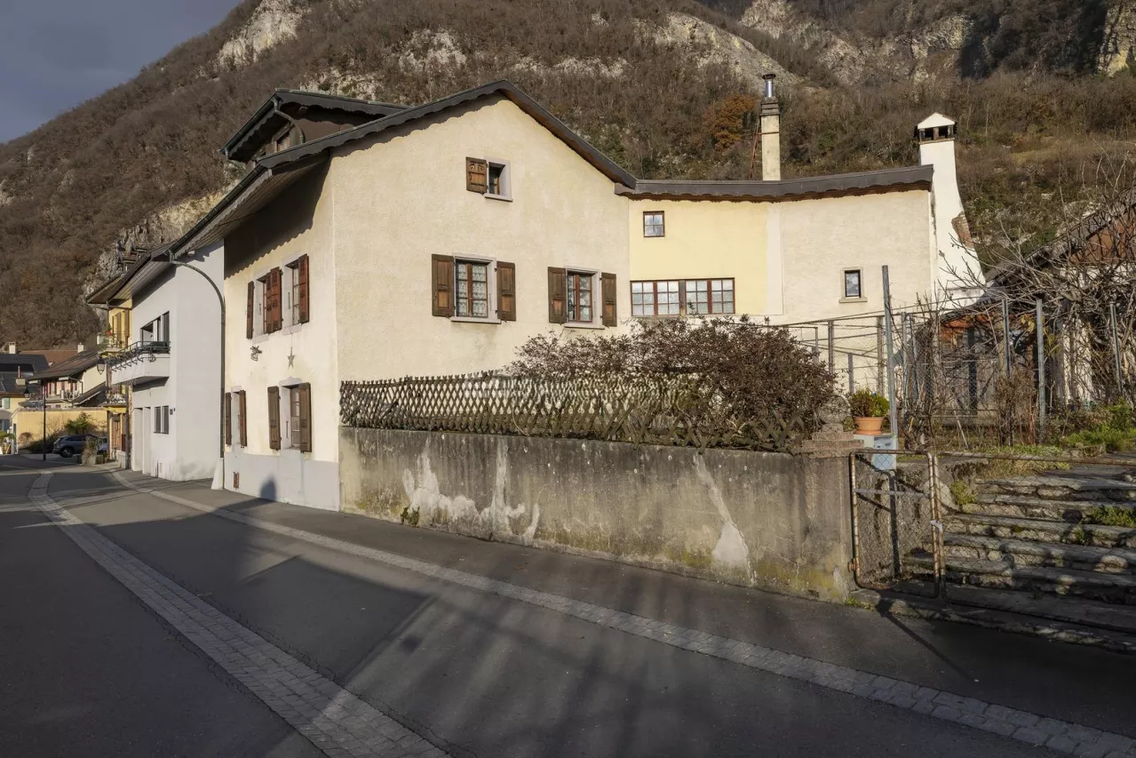 Roche - Maison contiguë de 5 pièces au coeur du village