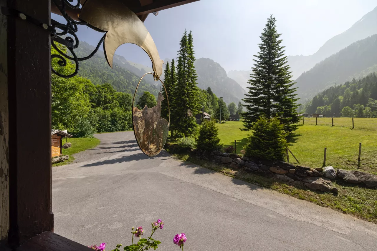 Chalet individuel de 6.5 pièces dans le hameau des Plans-sur-Bex