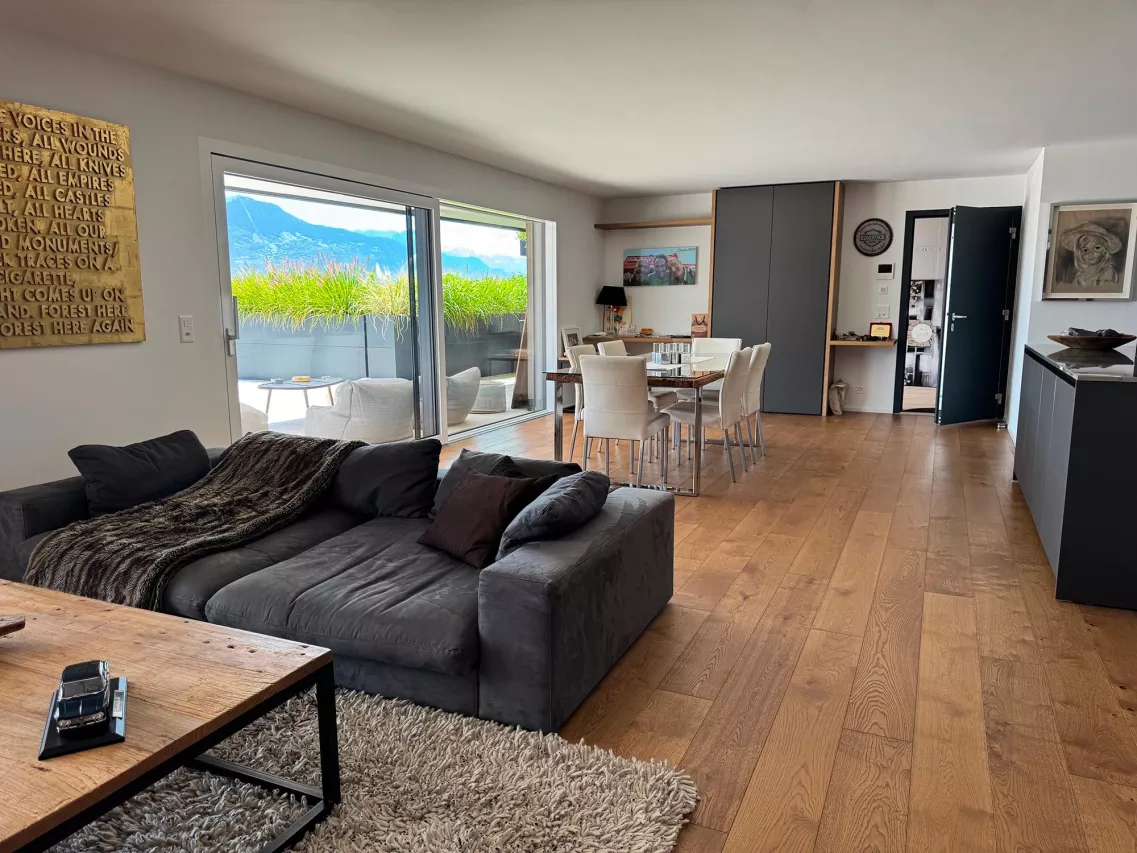 À vendre à Savièse ? Appartement d'exception avec vue panoramique et magnifiques terrasses
