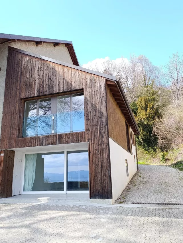 Essertines-sur-Rolle - Magnifique villa contigüe de 4.5 pièces pleine de cachet