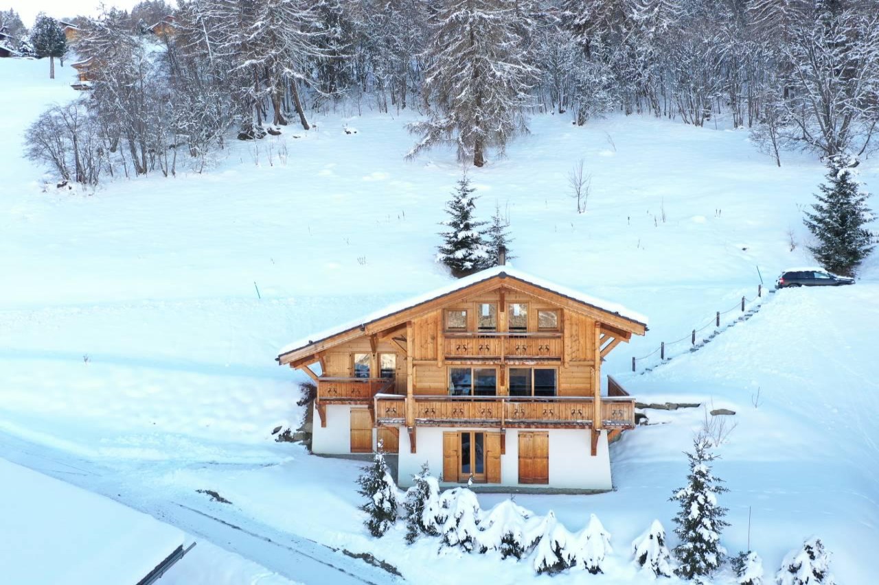 Chalet de 7.5 pièces d'exception à deux pas de la station des 4 Vallées