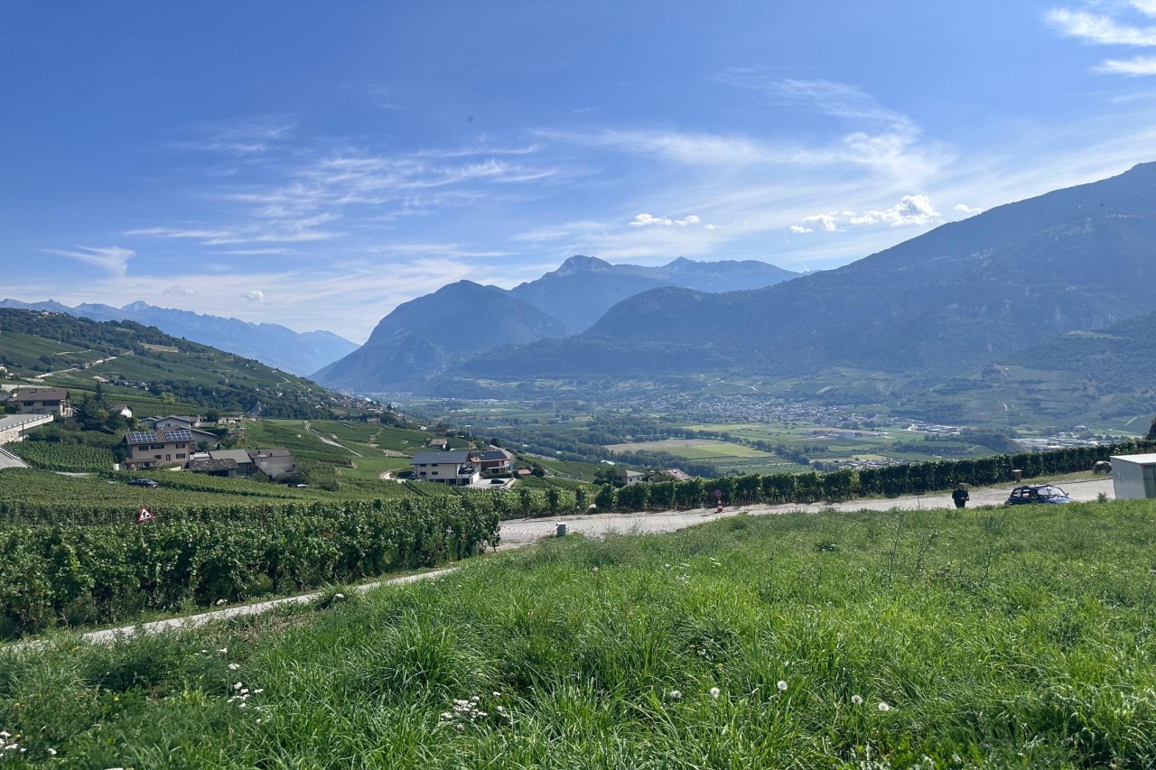 A2, Appartement 3,5 pces Exclusif avec Vue Imprenable sur les Alpes