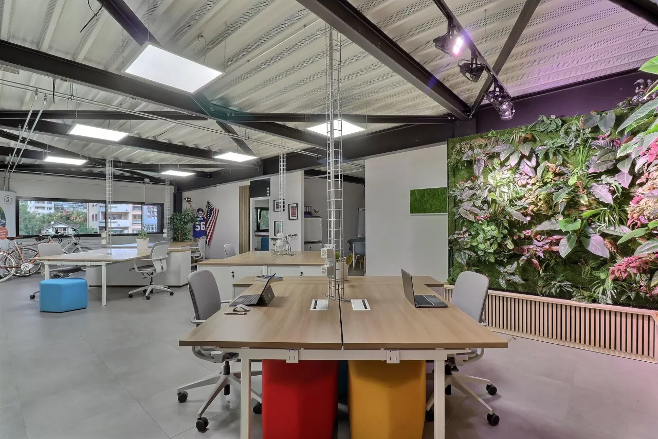 LOCAUX / Parfait pour Coworking