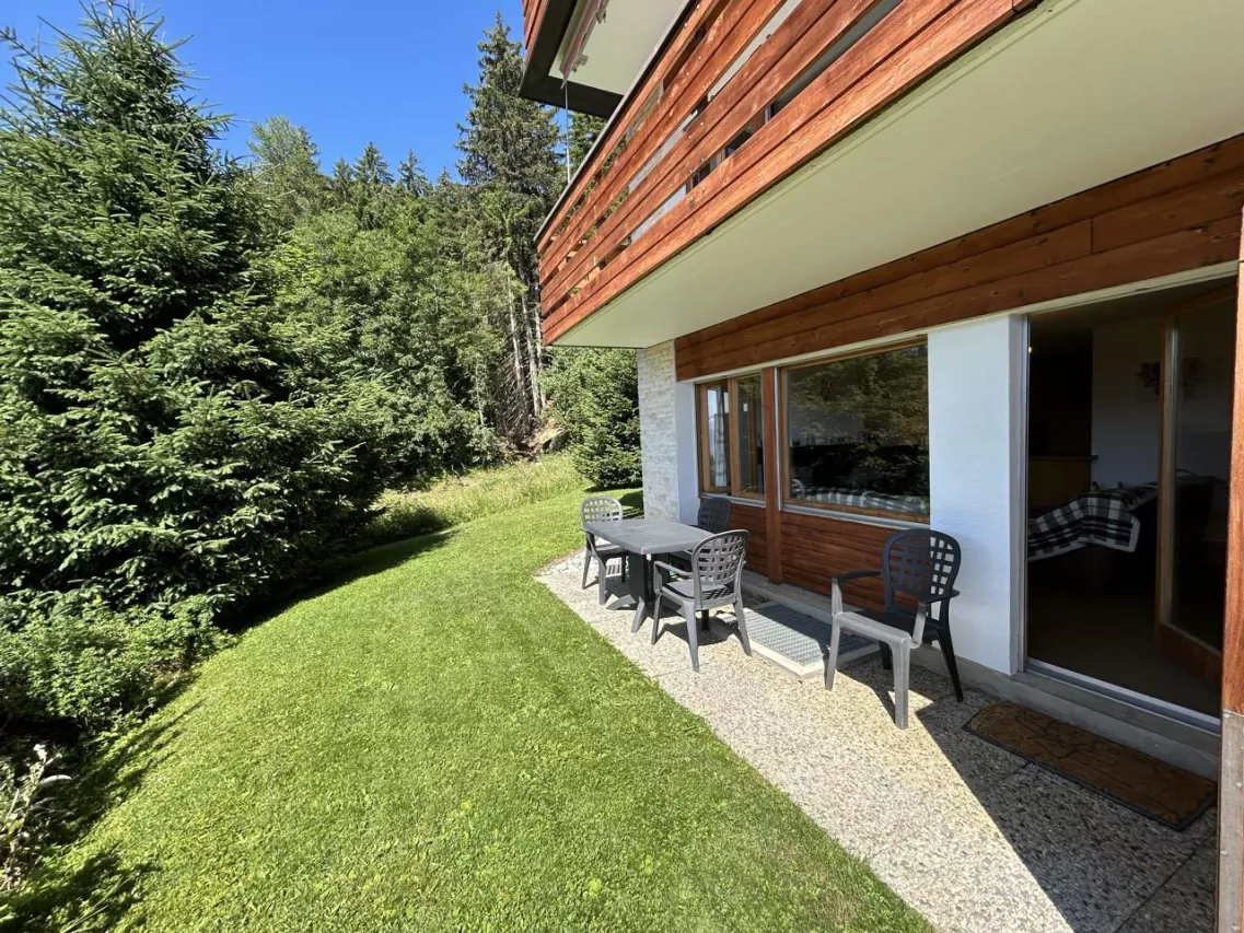 Rare ! Bel appartement de 4 pièces situé au rez jardin