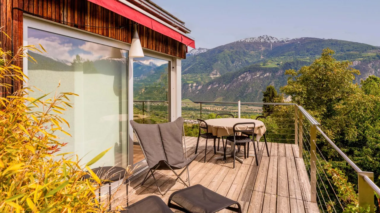 Ensemble rare de deux villas avec parcelle attenante ? Ayent (Valais)