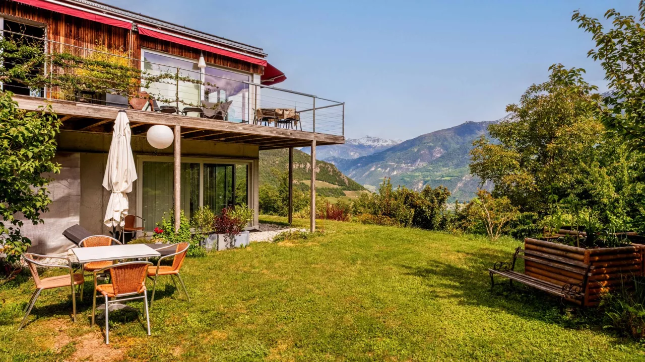 Ensemble rare de deux villas avec parcelle attenante ? Ayent (Valais)