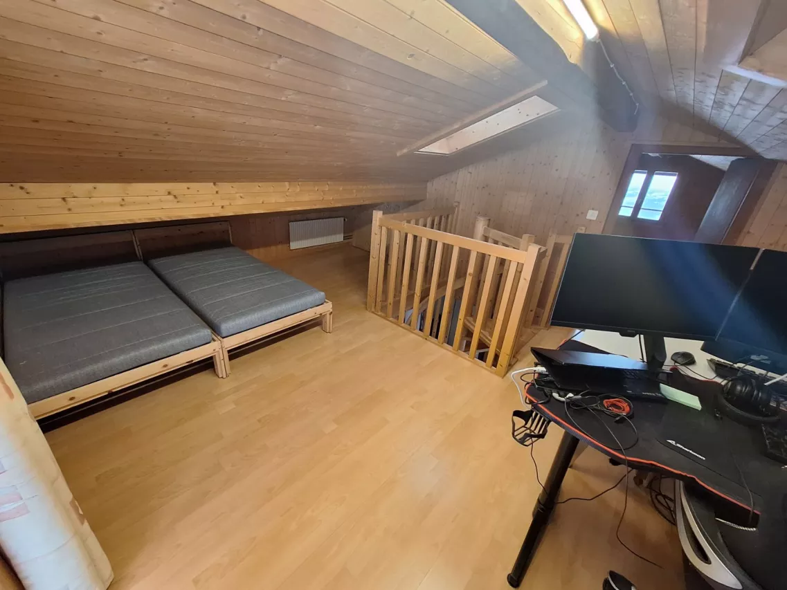 Magnifique chalet avec grand terrain et vue panoramique – Aven (Valais)