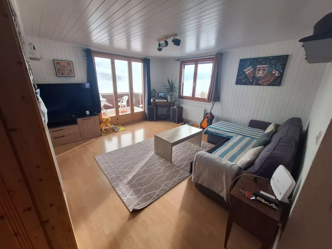 Magnifique chalet avec grand terrain et vue panoramique – Aven (Valais)