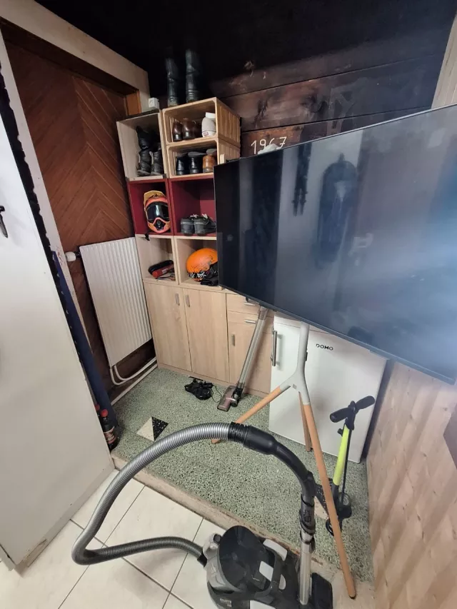 Magnifique chalet avec grand terrain et vue panoramique – Aven (Valais)